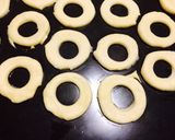 A picture of step 2 of Doughnuts.