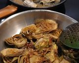 Foto del paso 5 de la receta: Alcachofas Fritas en Salsa de Lager y Cúrcuma