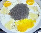 Une image de l'étape 6 de Omelette aux camembert et graines de chia.