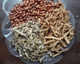 Foto langkah ke 1 dari resep Sambal Teri Tempe Kacang Tanah.
