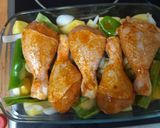 Foto del paso 7 de la receta: Jamoncitos de pollo al horno con patatas y verduras