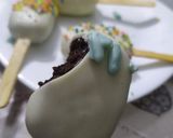 A picture of step 7 of Cakesicles.