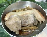 Hình bước làm 3 của món Thịt Vai Heo Luộc Cạn
