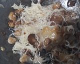 Foto langkah ke 4 dari resep Tumis Jamur Kuping Soun.