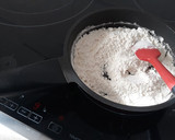 Foto del paso 1 de la receta: Natillas de harina tostada
