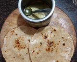 ઘીવાળી ભાખરી (Gheewali Bhakhri Recipe in Gujarati) રેસીપી સ્ટેપ5ફોટો