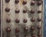 Foto langkah ke 7 dari resep Kue Kering Coklat kacang.