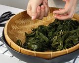 Gambar langkah 4 resipi Masak Lemak Cili Padi Pucuk Ubi Kayu dengan Daging Salai.