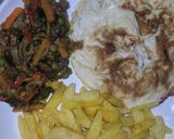 A picture of step 5 of Chips,fried egg and veggies sauce.
