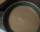 Foto del paso 3 de la receta: Tarta de galletas con mousse de chocolate y melocotón