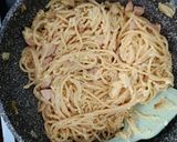 Foto langkah ke 7 dari resep Creamy Spaghetti Carbonara.