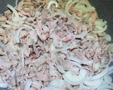 A picture of step 2 of Refreshing Beef Short Rib Bowl (Beef and Onion Stir-Fry).