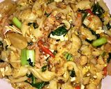 Foto langkah ke 3 dari resep Kwetiau goreng.