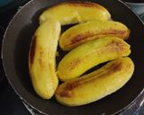 Foto langkah ke 2 dari resep Bolen Pisang Cokelat Keju pakai Pastry Instan.