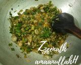 A picture of step 2 of Hariyali Prawns or Prawns with Spring Onions.