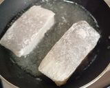 Foto del passaggio 2 della ricetta Baccalà con cipolle