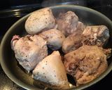 Foto del paso 2 de la receta: Pollo en salsa de Hongos #lacocinadegiri