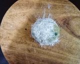 A picture of step 2 of Methi Dhebra.