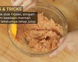 Foto langkah ke 2 dari resep Chicken Tsukune / Bola Ayam Jepang Devina Hermawan.