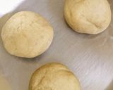 A picture of step 2 of Dahi poori chat.
