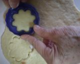 Foto del paso 5 de la receta: Galletitas de naranja 🍊