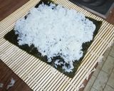 Foto del paso 8 de la receta: Sushi de salmón y aguacate