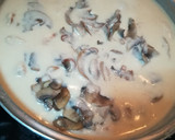 Foto del paso 10 de la receta: Pechugas de pollo y champiñones con salsa blanca