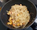 Foto langkah ke 5 dari resep Pad Thai (ผัดไทย) - Kwetiau goreng Thailand.