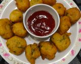 A picture of step 4 of Leftover Poha and Sonth powder Fritters.