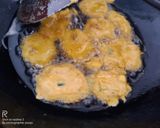 प्याज के पकोड़े (Pyaz ke pakode recipe in Hindi) रेसिपी चरण 3 फोटो