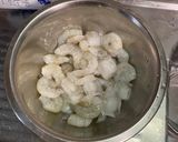 รูปขั้นตอนการทำที่ 2 ของ กุ้งดองน้ำปลา🦐 (ใช้วัตถุดิบแค่ 4 อย่าง!!!)