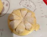 Foto langkah ke 7 dari resep Donat Bunga Empuk Tanpa Kentang.