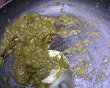 A picture of step 1 of Cheezy Soya spinach mushroom sandwich.