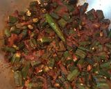 A picture of step 7 of Masala Bhindi.