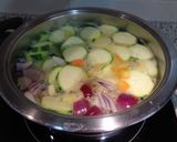 Foto del paso 1 de la receta: Sopa huertana con huevo nube