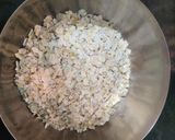 A picture of step 1 of Zatpat Uttapam.
