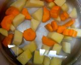 Foto langkah ke 1 dari resep Sop Daging Mixed Sayur.