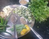 A picture of step 2 of Veg Thai Green Curry 🥗🌶️🧄.