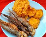 Foto langkah ke 4 dari resep Marinasi Ikan Kembung Bonus Peyek.