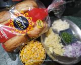मसाला स्वीट कॉर्न बर्गर (masala sweet corn burger recipe in Hindi) रेसिपी चरण 1 फोटो