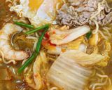 Hình bước làm 3 của món Mì Gói Nấu Thịt Bò Tôm Trứng