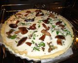 Quiche z leśnymi grzybami i natką pietruszki krok przepisu 4 zdjęcie