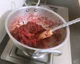 A picture of step 2 of Beetroot Halwa 😊.