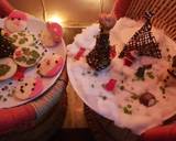 Candy filled Chocolate Christmas tree recipe step 3 photo