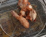 Foto langkah ke 1 dari resep Ayam Goreng Saos Mentega.