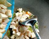 Foto langkah ke 4 dari resep Tumis Umbi Talas.