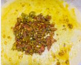 A picture of step 3 of Achar wala paratha.