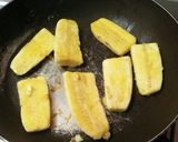 Foto langkah ke 3 dari resep Pisang bakar keju teflon.