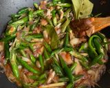 Foto langkah ke 4 dari resep Ikan bawal tauco cabe hijau.