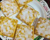A picture of step 2 of Apple cracker sandwich.